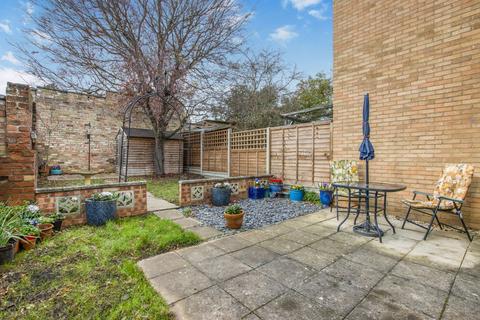 undefined, Burdetts Court, Sandy SG19