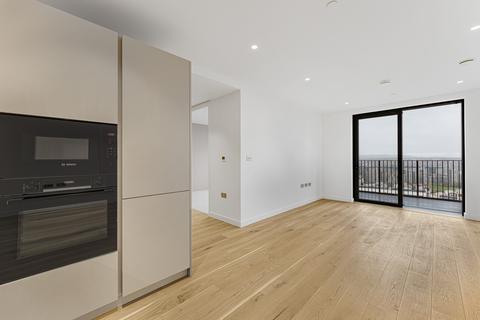 undefined, Peninsula Gardens, Greenwich Peninsula, London, SE10