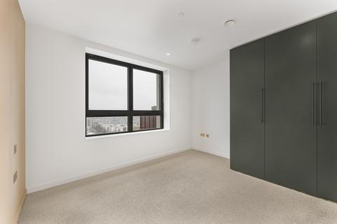 undefined, Peninsula Gardens, Greenwich Peninsula, London, SE10