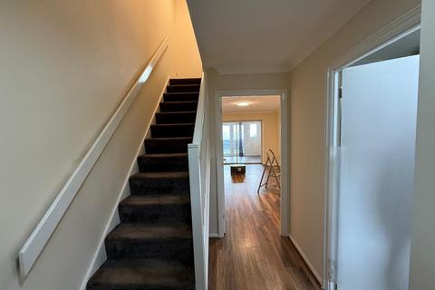 2 bedroom terraced house to rent, Cherry Gardens, Northolt UB5