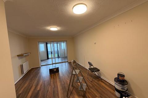 2 bedroom terraced house to rent, Cherry Gardens, Northolt UB5