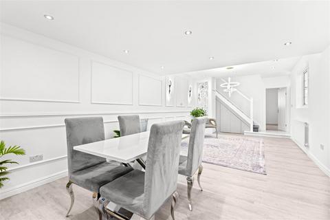 undefined, Brockenhurst Road, Ascot