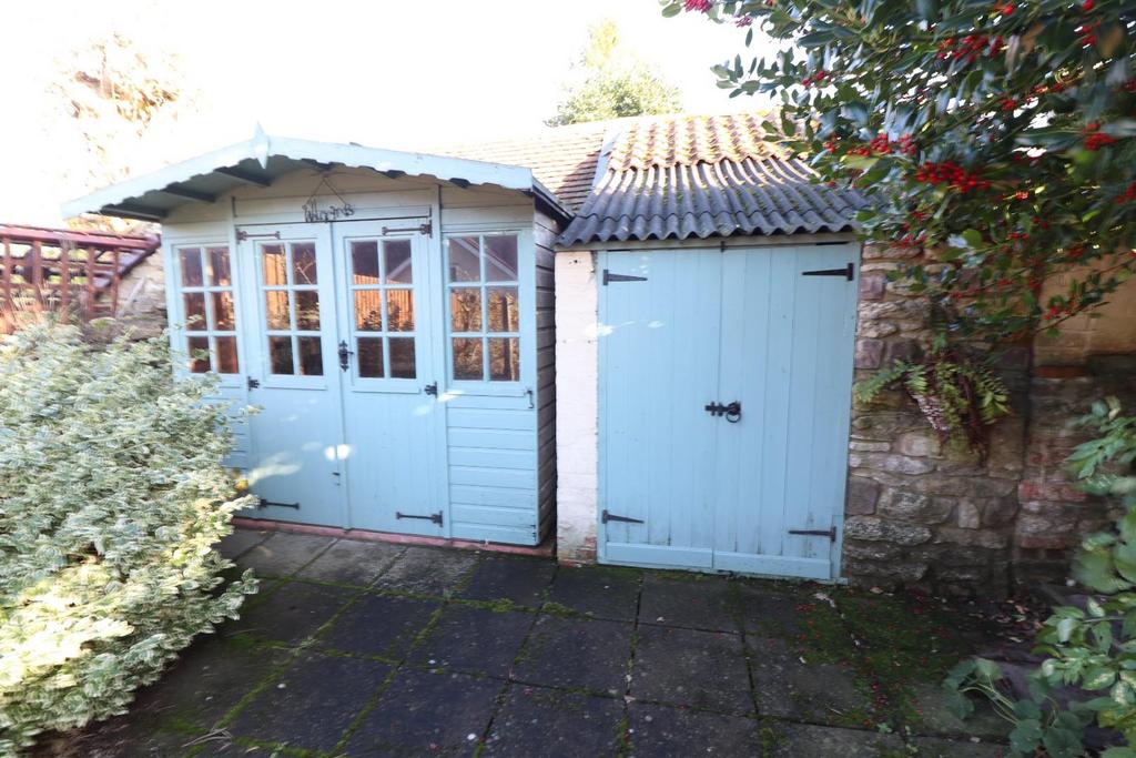 Barn and Summerhouse