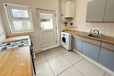 3 bedroom terraced house to rent, Margate Road, Hampshire PO5