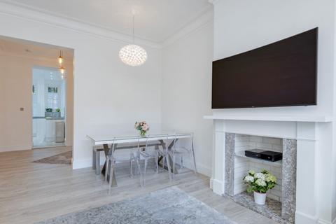 2 bedroom apartment to rent, Rodney Court, Maida Vale, W9