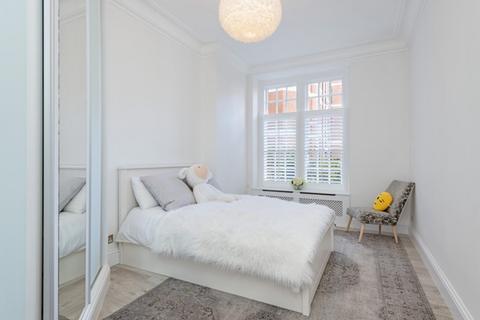 2 bedroom apartment to rent, Rodney Court, Maida Vale, W9
