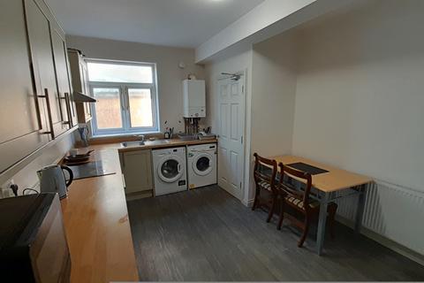 1 bedroom in a house share to rent, Normanton, WF6