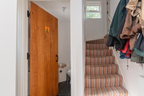 undefined, Long Preston BD23