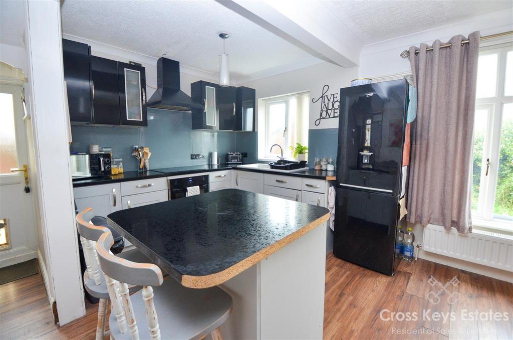 Fitted Kitchen