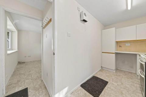 undefined, Avondale Mews, Kettering NN16