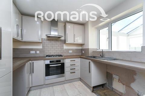 3 bedroom house to rent, Cobbett Close, Swindon, SN25