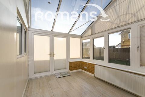 3 bedroom house to rent, Cobbett Close, Swindon, SN25