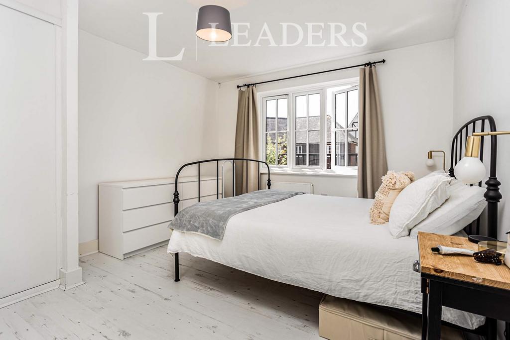 Main Bedroom 1