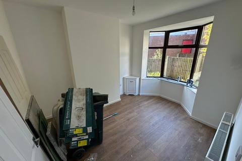 3 bedroom terraced house to rent, Hellier Street, Dudley DY2