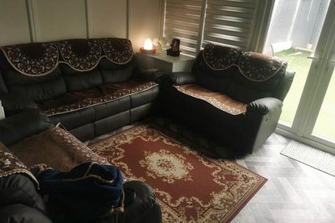 undefined, Valence Wood Road, Dagenham RM8