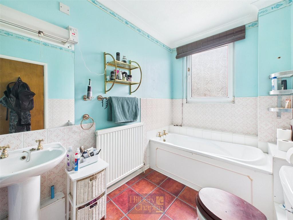 1f Ensuite 2