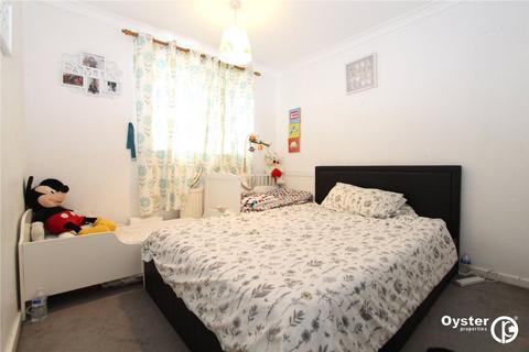 3 bedroom terraced house to rent, Martock Close, Harrow, HA3