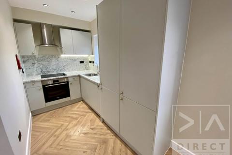 undefined, East Street, Epsom KT17