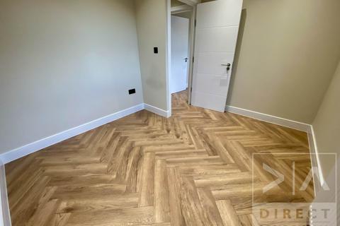 undefined, East Street, Epsom KT17