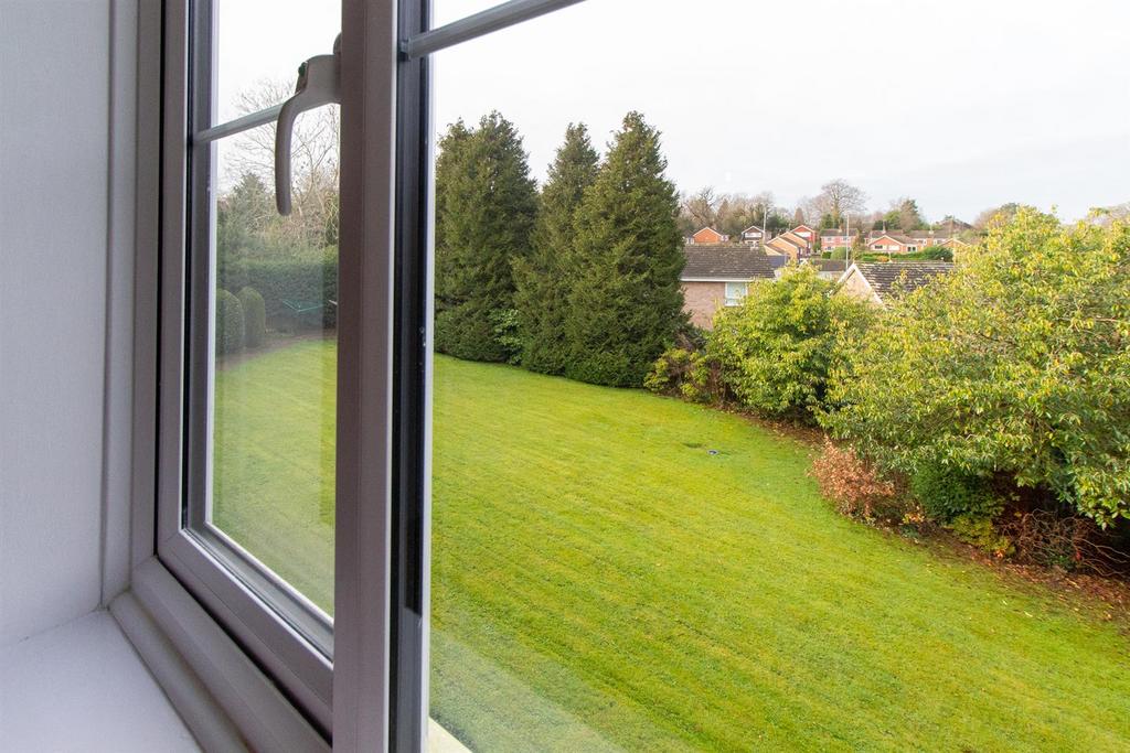 7 Oakdene.jpg