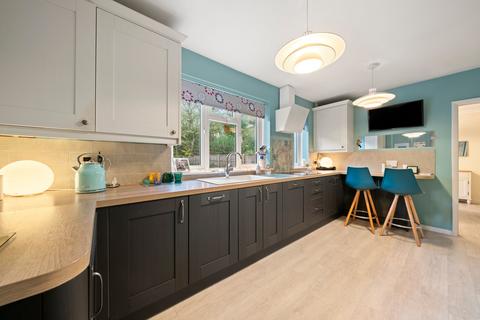 3 bedroom detached house for sale, Heathside, Esher, KT10