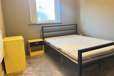 2 bedroom apartment to rent, Delta Point, Blackfriars Road, Salford, M3 7EL