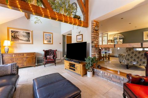 4 bedroom terraced house for sale, 4 Oak Farm, Haughton, Tarporley, Cheshire, CW6