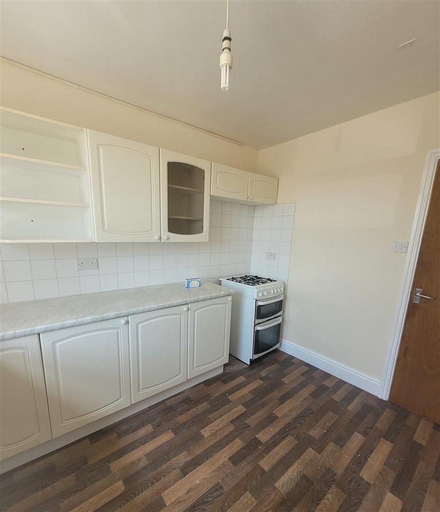 Kitchen2.jpg