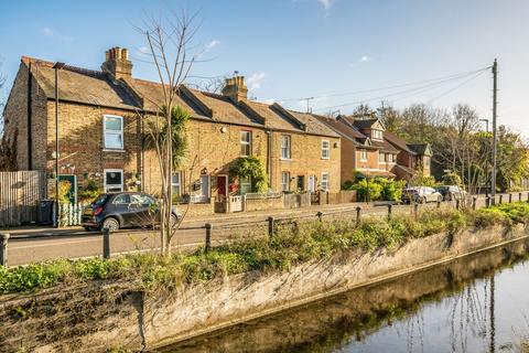 2 bedroom end of terrace house for sale, Oak Lane, Isleworth TW7