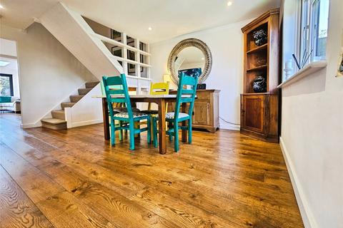 undefined, Barley Mow Close, Winchfield, Hook