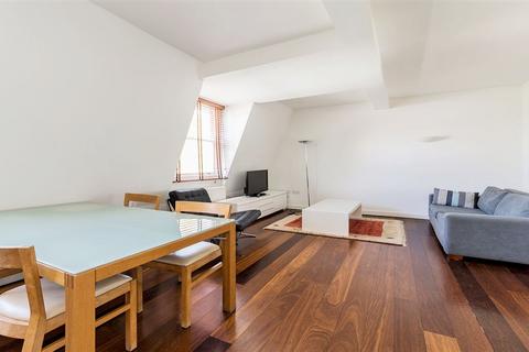 3 bedroom apartment to rent, Kempe Road, London NW6