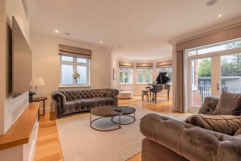 undefined, Burtons Way, Chalfont St Giles HP8