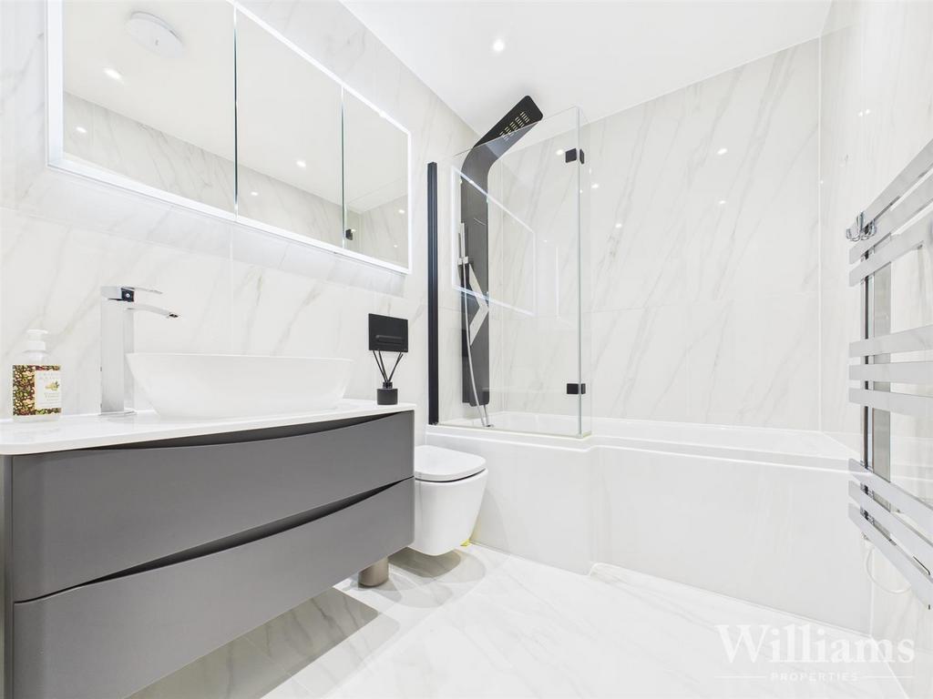 CAM02861 G0-PR0543-STILL001.jpg