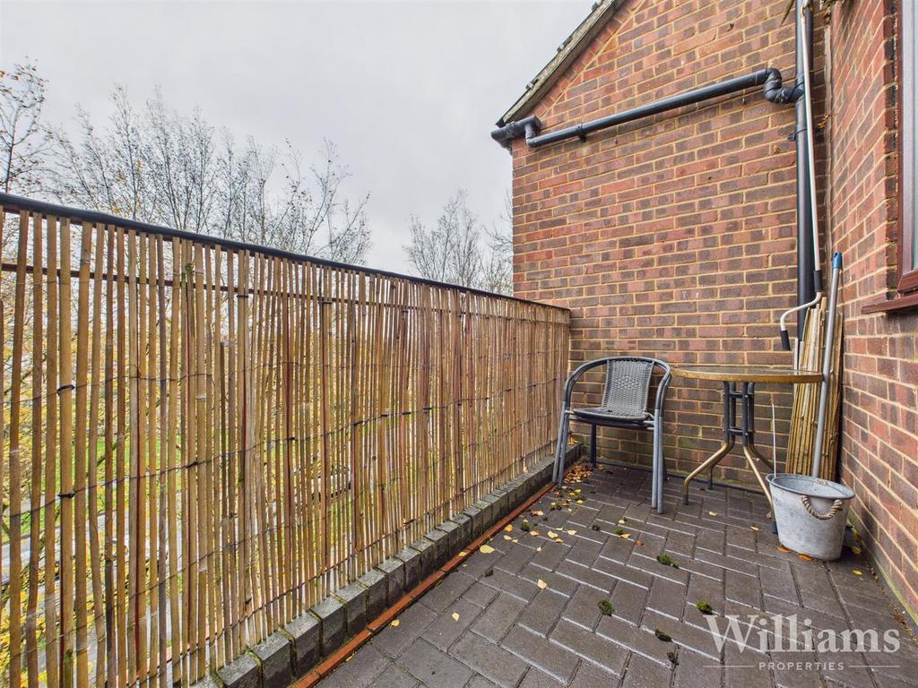 CAM02861 G0-PR0543-STILL012.jpg