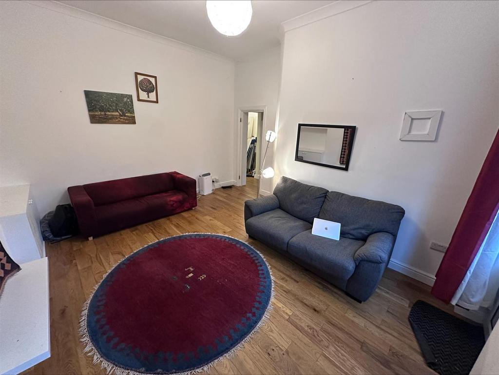 Living room.jpeg