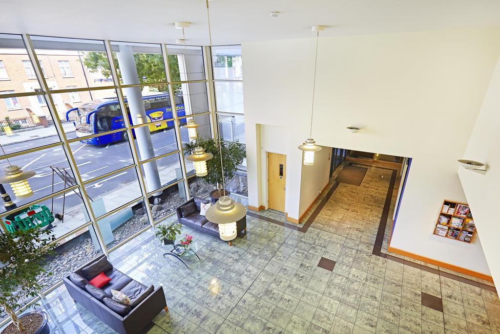 Foyer 4 lge