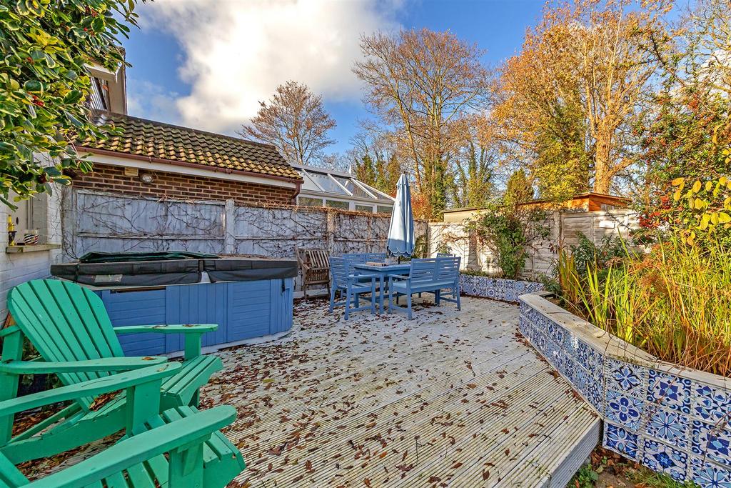 37 Colney Heath Lane-48.jpg