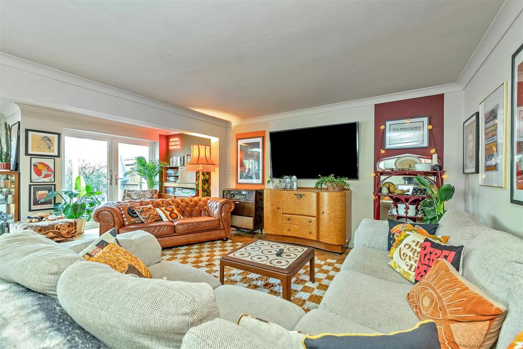 37 Colney Heath Lane-21.jpg