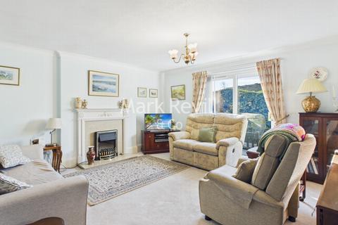 undefined, Harvest Close, Lindfield, RH16
