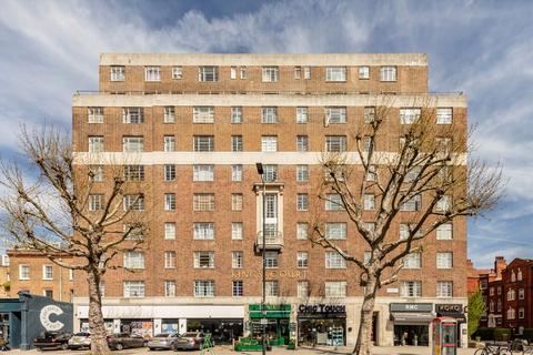 undefined, Hamlet Gardens, London W6