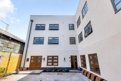 undefined, Elm Grove, Wimbledon, SW19