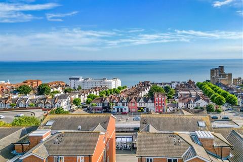 undefined, Hamlet Court Road, Westcliff-on-sea, SS0 7