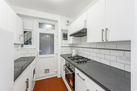 undefined, Kingsley Gardens, Chingford