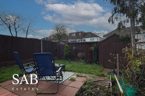 undefined, Birkbeck Avenue, Greenford, UB6