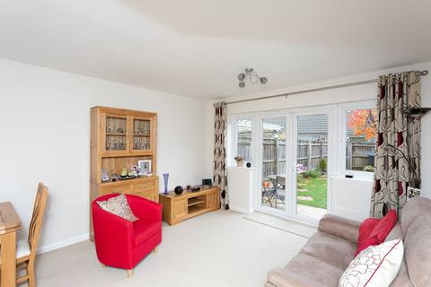 2 bedroom terraced house to rent, Summerleas Close, HP2, Hemel Hempstead, HP2