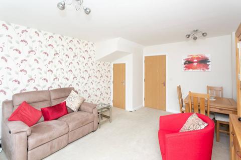 2 bedroom terraced house to rent, Summerleas Close, HP2, Hemel Hempstead, HP2