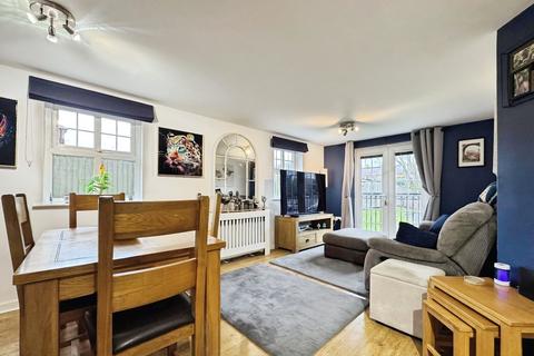 2 bedroom apartment for sale, Regency Walk, Cheshire CW10