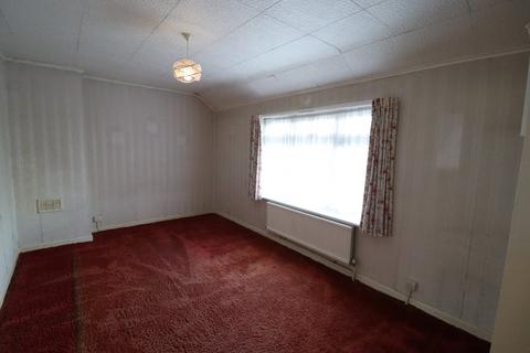 undefined, Rogers Gardens, Dagenham RM10