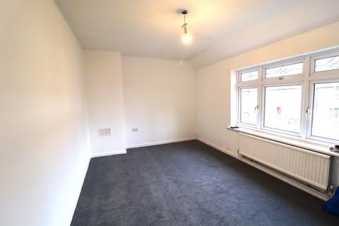 undefined, Rogers Gardens, Dagenham RM10