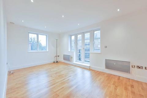3 bedroom flat for sale, Brentford Lock, Brentford, TW8